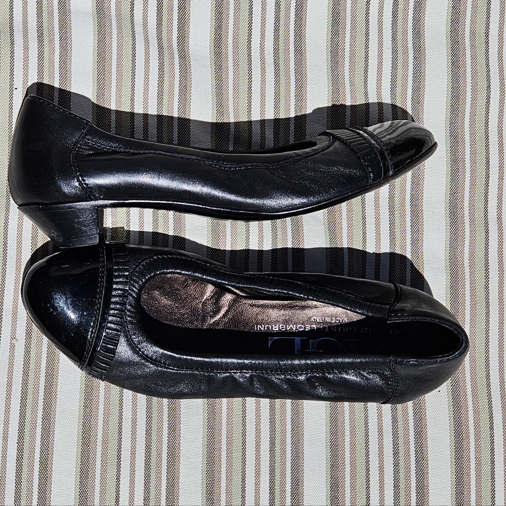 AGL Atillio Giusti Leombruni Black Patent Leather Cap Toe Ballet Flat Heel 36 /